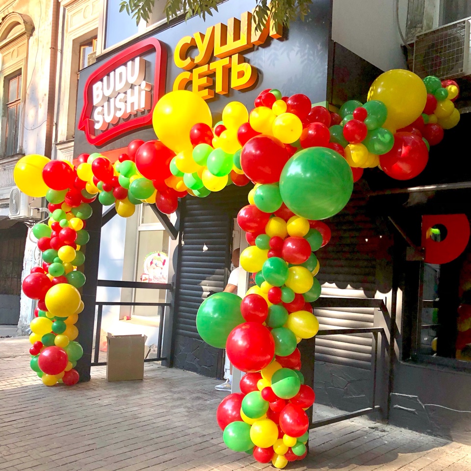 Суши вок.Шары на открытие магазина суши