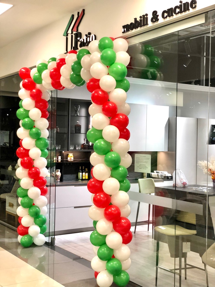 Украшение на вход шарами (цена за 1 метр)