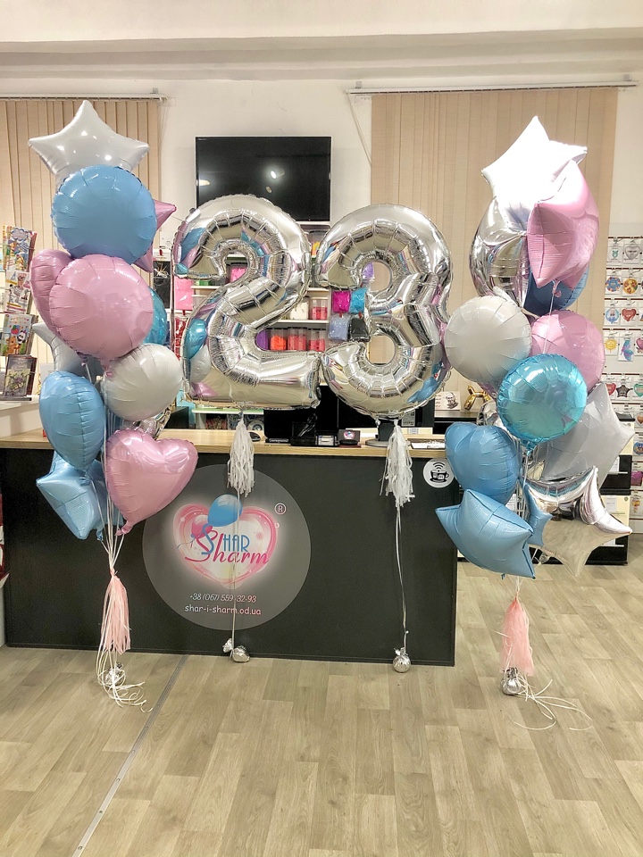 Набор шаров с цифрами и 2 букетами
