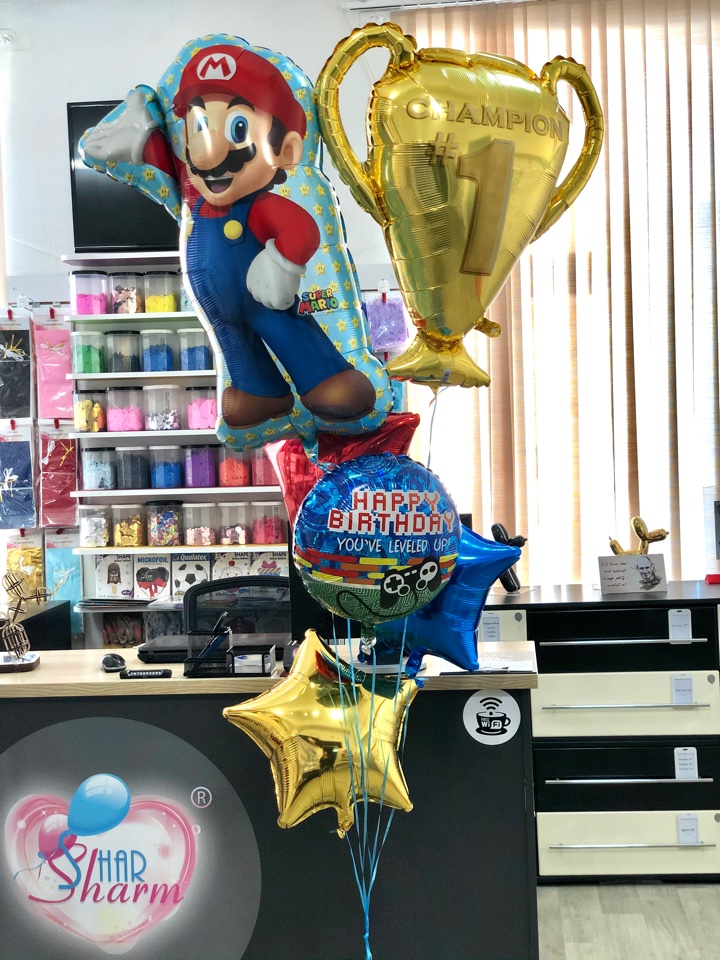 Композиция из шаров Марио