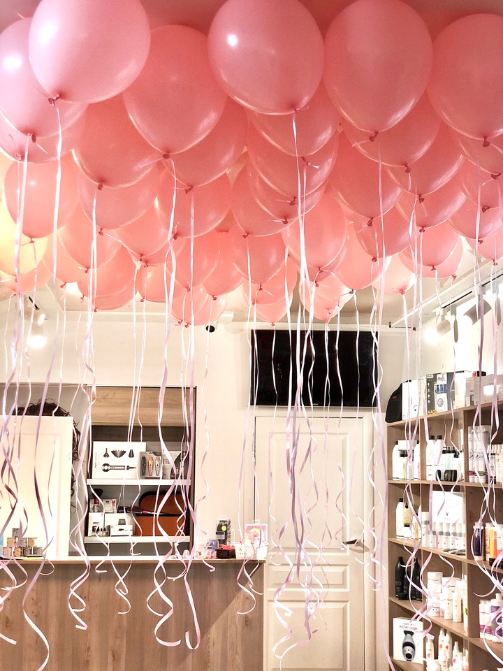 Нежно розовые шары на потолок 100 штук