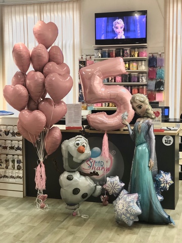 11.Оформление шарами в стиле Холодное сердце