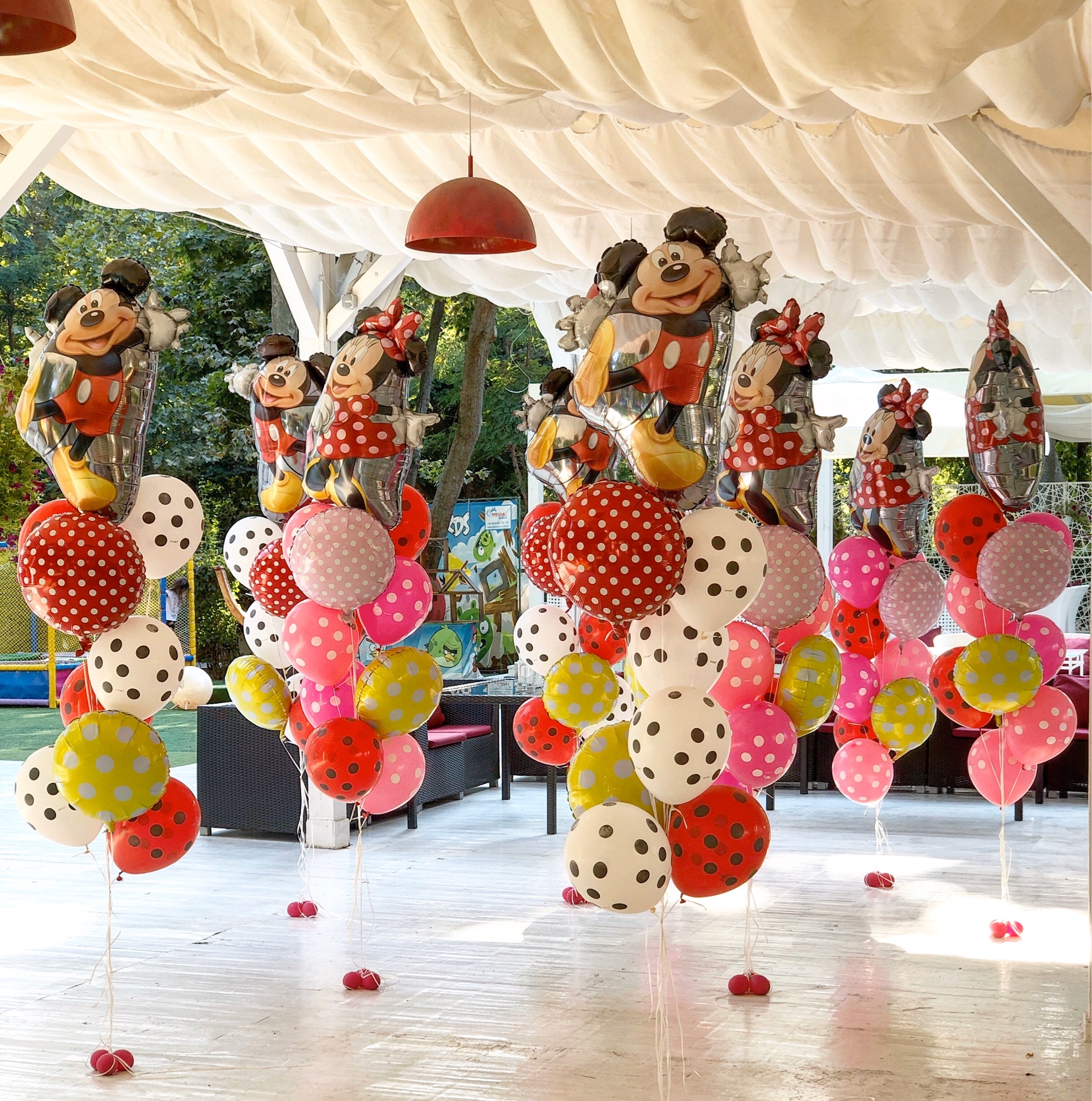 15.Оформление шарами Дня Рождения.Мики Маусы)