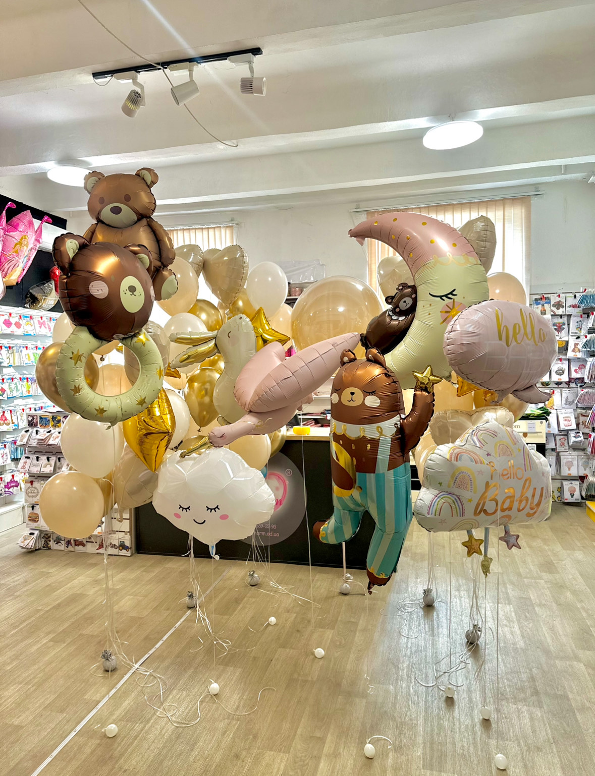 Оформление шарами на выписку