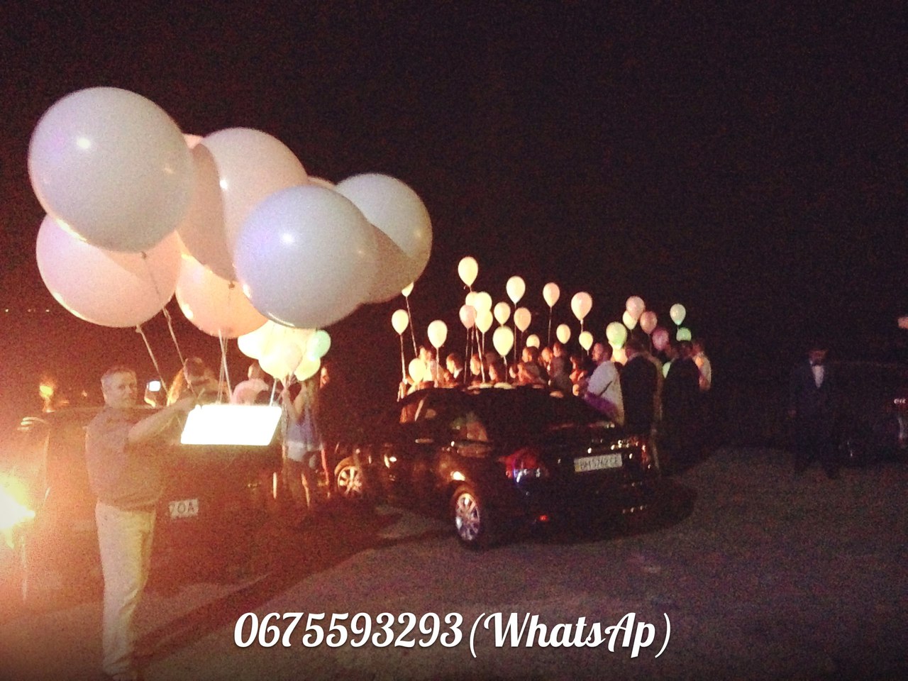 Светящиеся шары белые-150штук