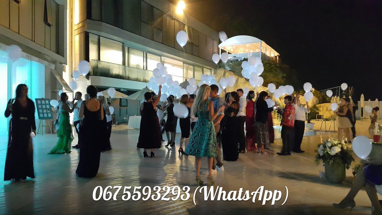 Светящиеся шары белые-100штук