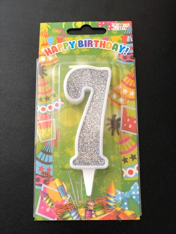 Свеча 7 серебро (10см)