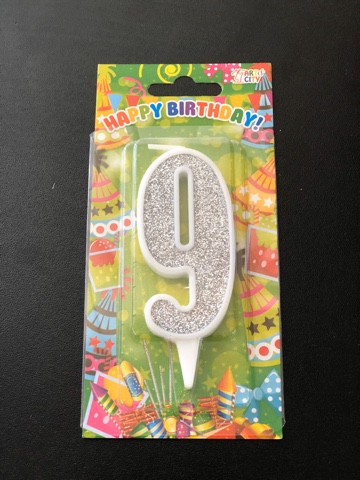 Свеча 9 серебро (10см)